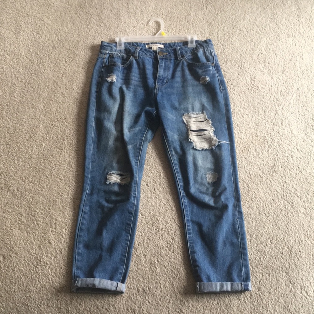 Low rise boyfriend jeans